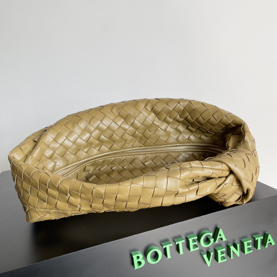 Bottega Veneta Hobo Bags